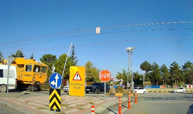 Malatya’da Hemzemin Geçitte Facia Saniyelerle Önledi