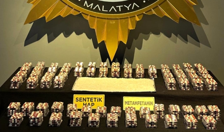 Narkotik Operasyonu: Binlerce Sentetik Hap ve Yüzlerce Gram Metamfetamin Ele Geçirildi