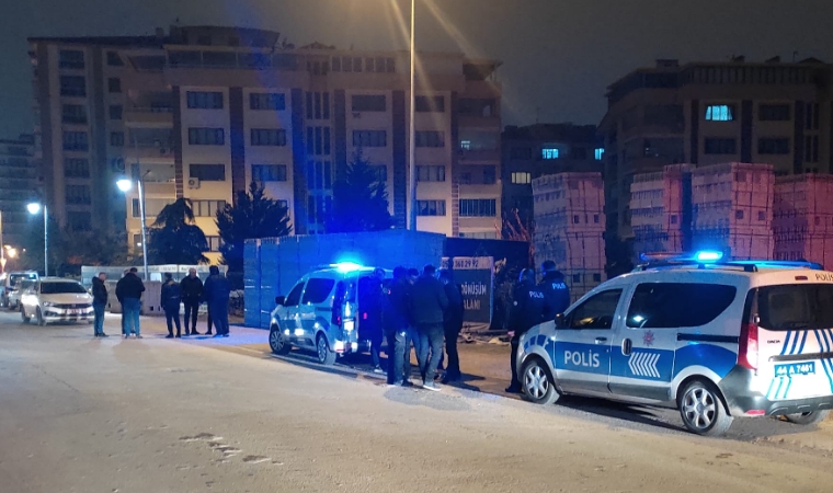 Borç Kavgası Hastanede Bitti: Boynundan Yaralanan Genç...