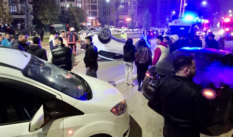 Görenler Şaştı Kaldı: Can Pazarı Yaşanan Kazada Sürücüden Tek Bir Çizik Bile Yok