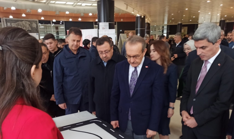 Malatya Köklerden Geleceğe Uzanıyor: Mühendislikten Astronomiye Bilimin Işığında Şenlik Başladı