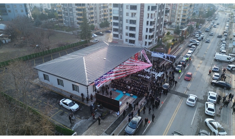 Çilesiz Mahallesi Modern Sosyal Tesisine Kavuştu: İlçedeki İlk Taziye Evi Törenle Açıldı