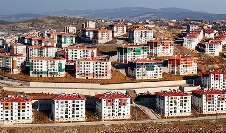 Deprem Mağduru Öksüz Çocukların Geleceği Medeni Kanun Güvencesiyle Devlet Eliyle Kuruluyor