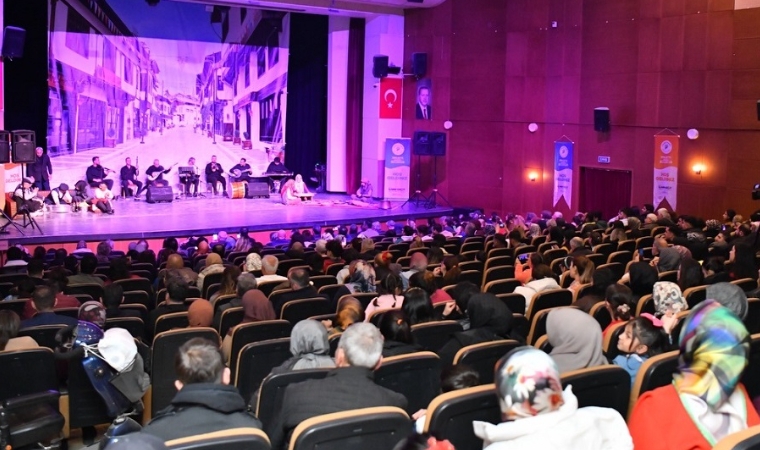 Geleneksel Miras Geleceğe Taşınıyor: Yeşilyurt'ta Sanat Dolu Eyvan Buluşması