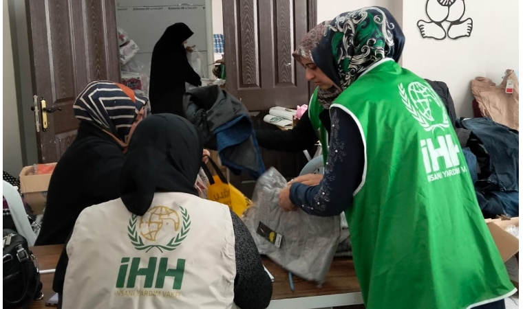 Hayırseverlerin Desteğiyle Yüzlerce Çocuk Yeni Kışlık Kıyafetlerine Kavuştu