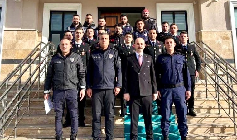 Suç Ve Suçluyla Mücadelede Üstün Başarı Gösteren Personele Ödül Verildi