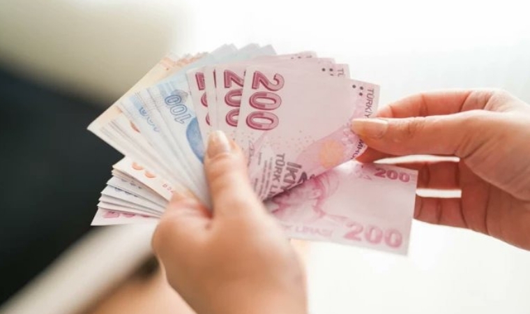 Veli Ağbaba Yeni Asgari Ücret Rakamına Bozdur Bozdur Harca Diyerek Tepki Gösterdi