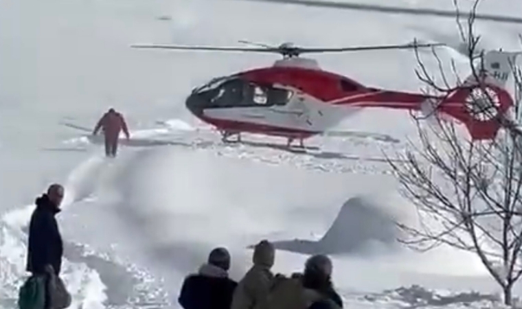 Pütürge’de Kardan Kapalı Yollar Ambulans Helikopterle Aşıldı