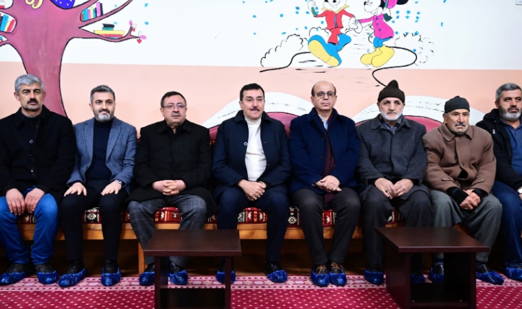 Sütlüce Mahallesi'nde İstişare Buluşması: Sorunlar Yerinde Dinlendi Çözümler Konuşuldu