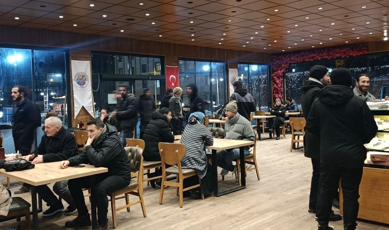 Tipi Yolları Kapattı: Belediye Misafirlerini Ağırladı
