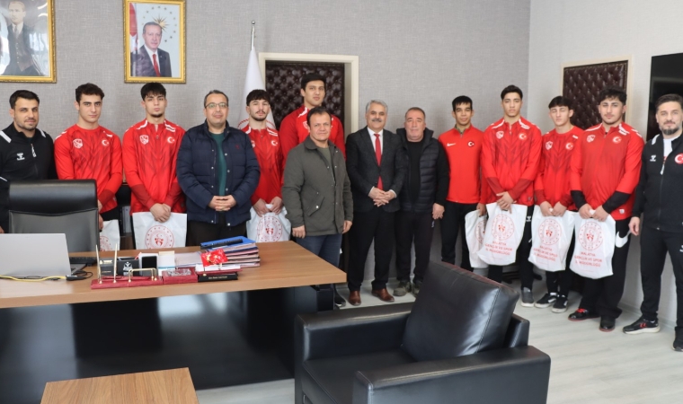 Minderin Genç Aslanları Türkiye Şampiyonalarından Madalyalarla Döndü