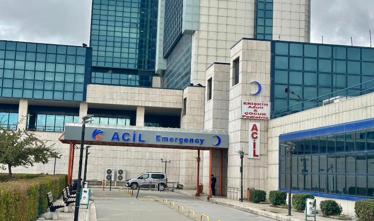 Genç Kızın İlaçla Yaşamına Son Verme Girişimi Yurdu Ayağa Kaldırdı