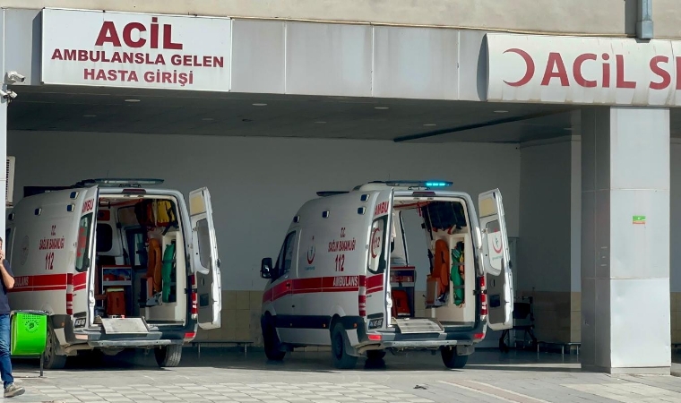 İnönü Caddesi Üzerinde Trafik Kazası: Otomobil Yayaya Çarptı