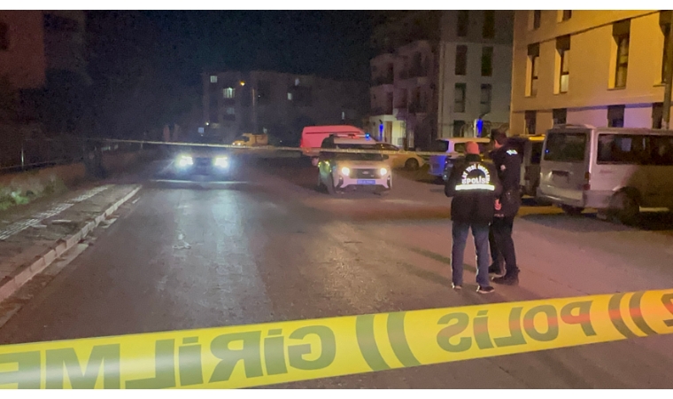 Yeşilyurt'ta Silahlı Saldırı: İş İnsanı Mehmet B. Aracından İndiği Sırada Vuruldu