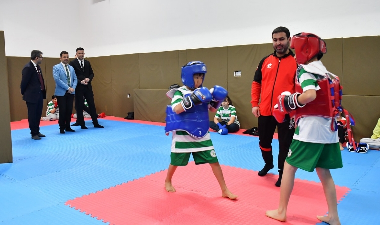 Yeşilyurt’ta Spora Yatırım: İkizce TOKİ Konutları Modern Spor Salonuna Kavuştu