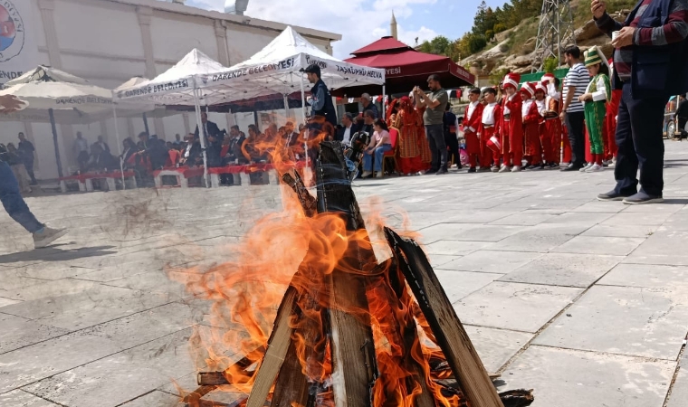 Ateşten Atlayıp Dilek Tuttular... Darende’de Hıdırellez