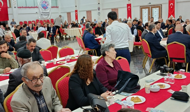 Darende'de Resmi Kurumların Katılmadığı Bayramlaşma Programı İlçede Bölünme Tartışması Başlattı