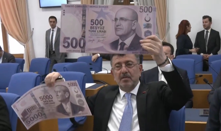 En Büyük Banknot Beş Dolar Etmiyor Diyen Ağbaba’dan 5000 Liralık Tepki!