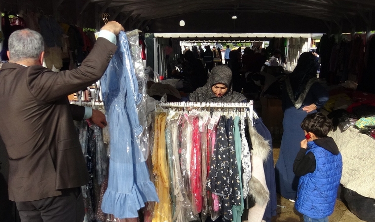 Umut Kervanı Derneği Gazze ve Malatya'daki İhtiyaç Sahipleri İçin Kermes Açtı