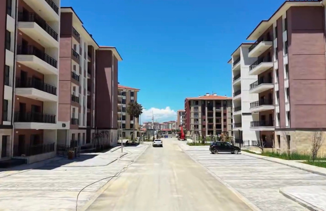 Bakanlık Malatya İkizce Mahallesinde Bin Konutu ve İki Ticaret Merkezini Satışa Çıkarıyor