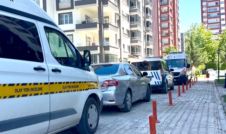 Bostanbaşı Mahallesi'nde Görüntülü Aramayla İntihar Edeceğini Söyleyen Şahıs Ölü Bulundu