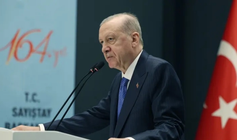 Cumhurbaşkanı Erdoğan'dan Kamu Görevlilerine Net Uyarı: Hiç Kimse Devletin İmkanlarını Şahsi Cüzdanı Gibi Kullanamaz