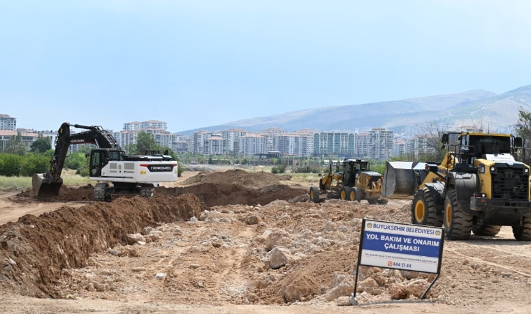 Fahri Kayahan İle Adıyaman Yolu Arasında Kesintisiz Ulaşım Dönemi Başlıyor