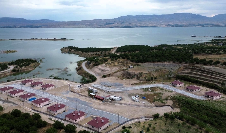 Kadıçayırı Mahallesindeki Kırsal Konutlar Mimarisiyle Akdeniz Sahillerindeki Modern Projeleri Aratmıyor