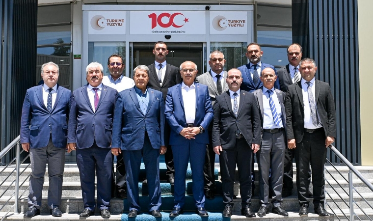 MHP Malatya Teşkilatı Yeni Yönetimiyle Sahaya İnerek Ziyaretlerine Başladı