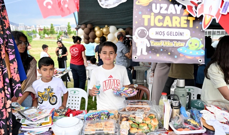 Minik Ellerin Büyük Dayanışması: Malatya’da Çocuklar Yetimler İçin Ticaret Yaptı