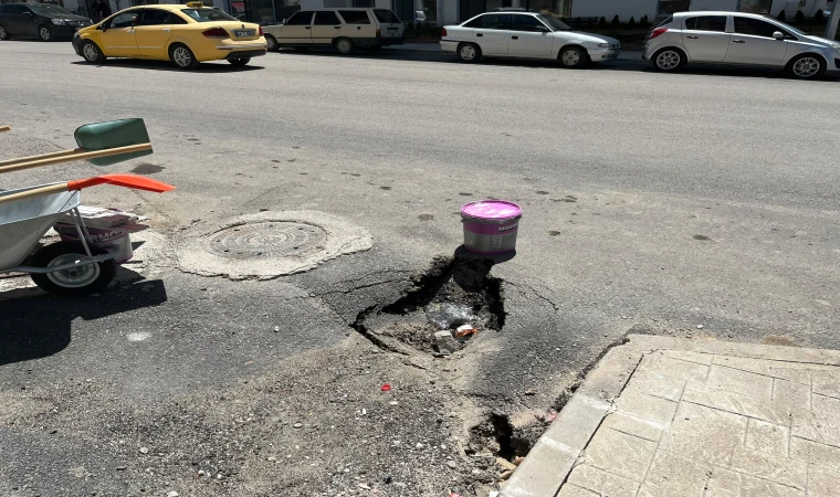 TOKİ’nin Teslim Ettiği Caddede Büyük Skandal: Yeni Yol Köstebek Yuvasına Döndü