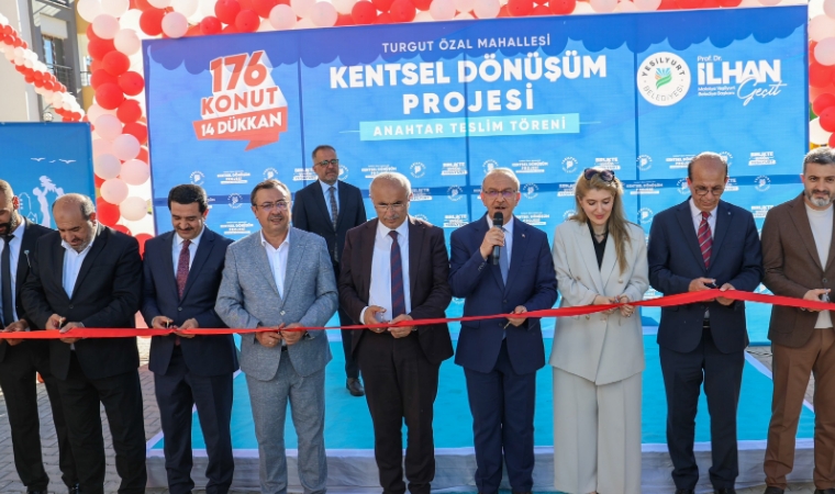 Turgut Özal Mahallesi'nde 176 Konut ve 14 İş Yerinin Anahtarları Teslim Edildi