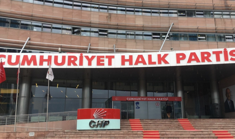 Yargıtay Kararı Resmileşti: Veli Ağbaba ve Dokuz Milletvekilinin CHP Üyeliği Silindi