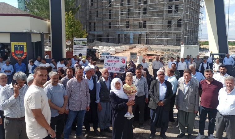 Akçadağ’da Evinde Bıçaklanmış Halde Bulunan Emine Kolay’ın Ölümüne İlişkin Davanın İlk Duruşması Yapıldı