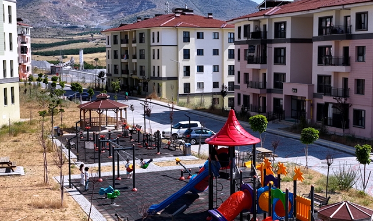 Bakan Murat Kurum Paylaştı: Malatya’da İlk Evim Konutları Hak Sahiplerine Verildi