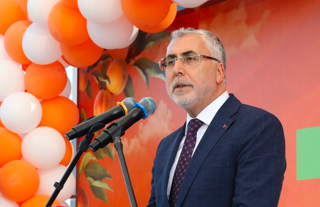 Malatya'da 220 Milyon Liralık Kayısı Tesisi Hizmete Açıldı