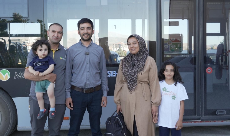 Malatya'da İçi Altın Dolu Çantayı Bulan Otobüs Şoföründen Örnek Davranış