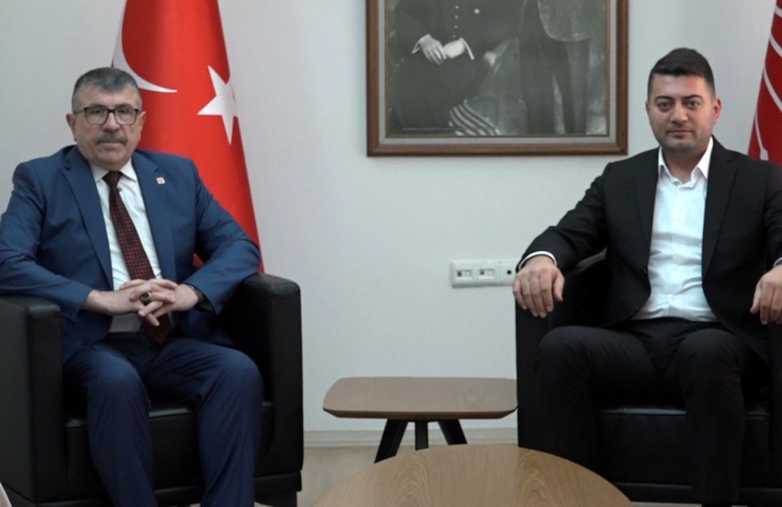 Parti Binasına Çilingirle Girdiklerini Belirten Hakan Satılmış Usulsüzlük İddialarını Gündeme Taşıdı