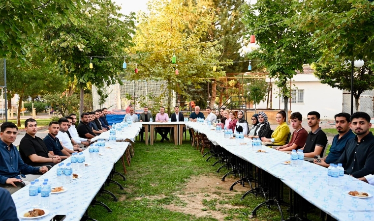Abdurrahman Babacan Yeşilyurt’un Genç Kadrosuyla Buluştu