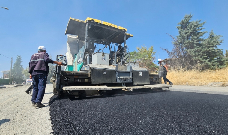 Altyapı Nedeniyle Bozulup Kullanılamaz Hale Gelen Yollar Asfaltla Buluşuyor