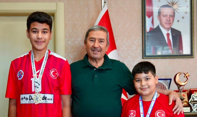 Atıcılık ve Güreşte Dereceye Giren Gençler Darende'nin Gururu Oldu