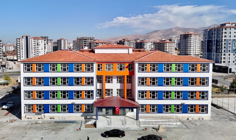 Deprem Sonrası Yürütülen Çalışmalarla İl Genelinde Toplam Derslik Sayısı Yedi Bini Geçti