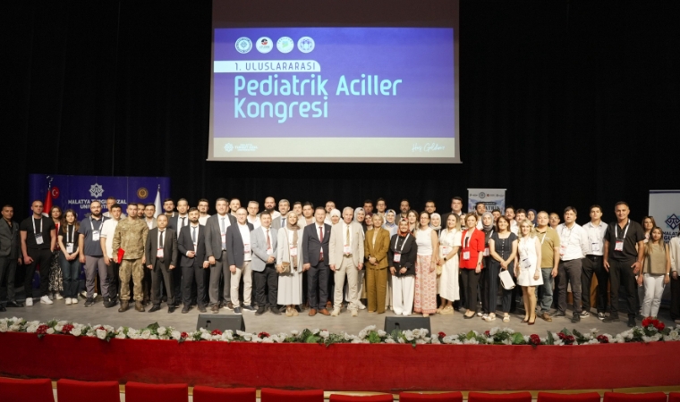 Depremin Ardından Malatya'da İlk Uluslararası Sağlık Kongresi Düzenlendi