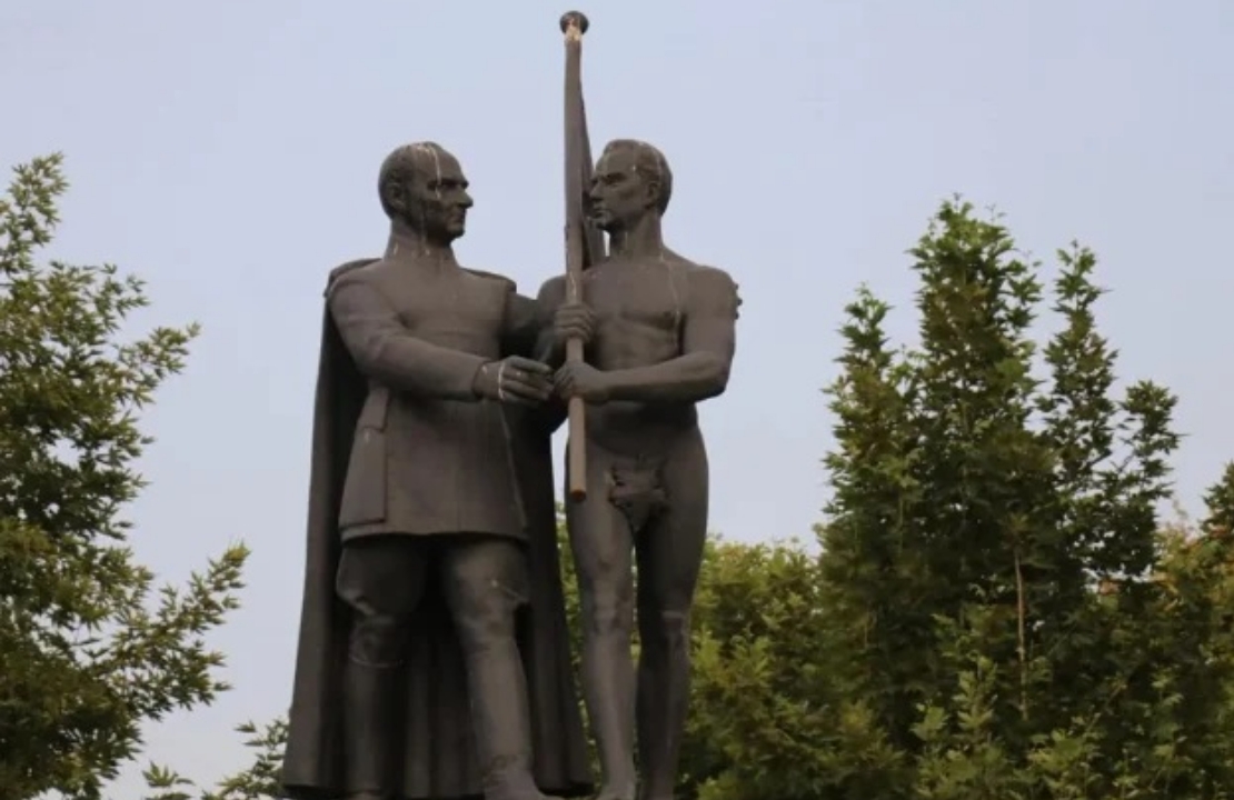 Doğan DAĞ / Malatya'nın Ortasındaki Suç Abidesi: Bu Heykel Artık Kaldırılmalıdır!