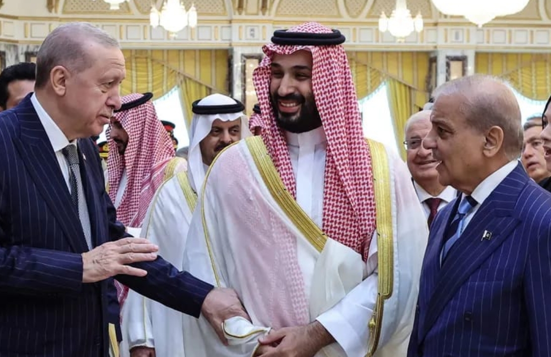 Ebuzer AYDIN / Mekke İttifakının İlk Meyveleri mi?