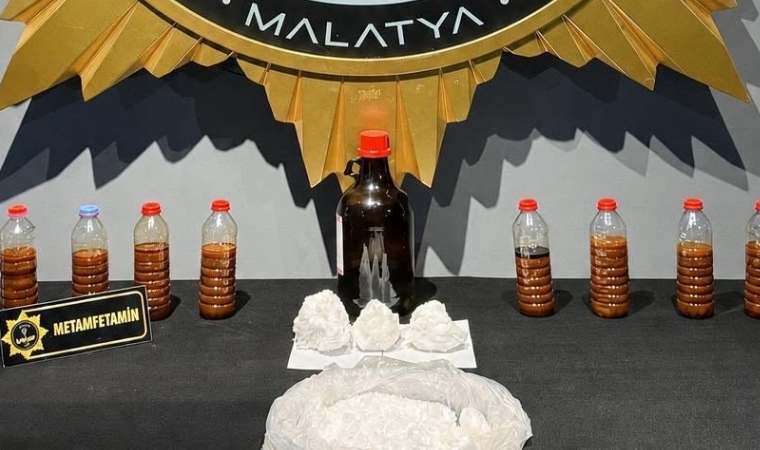 Ekiplerin Gerçekleştirdiği Aramalarda 4 kilo 875 Gram Metamfetamin Ele Geçirildi