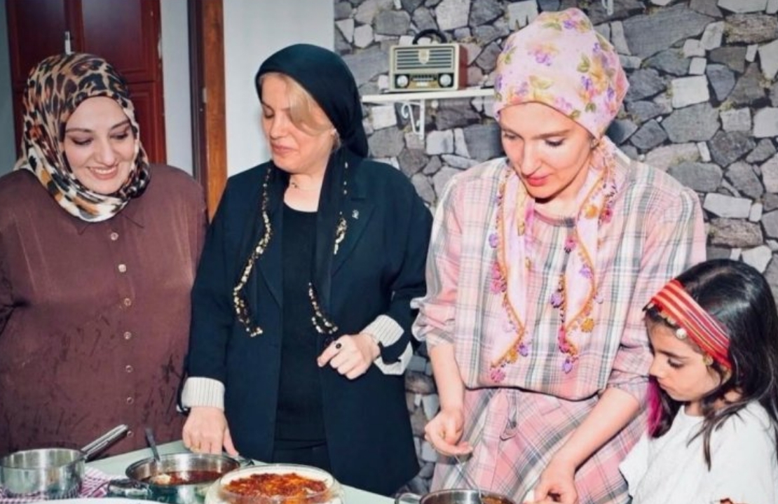 Fotoğraf Kareleri İcraatın Önüne mi Geçti? İnanç Vekil’e Aristippus Benzetmesi