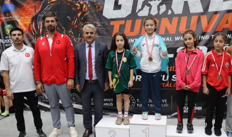 Orduzu Spor Kompleksi Ev Sahipliğindeki Uluslararası Turnuva Sona Erdi