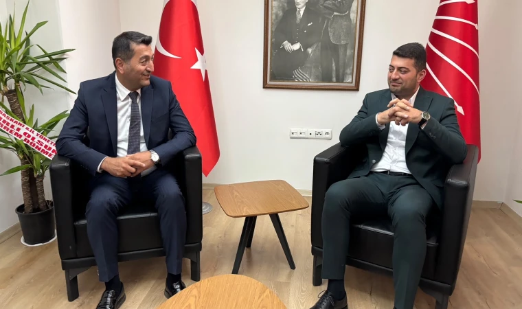 Ticaretin Siyaseti Olmaz Diyen Mahmut Boyraz CHP Yönetimiyle Bir Araya Geldi