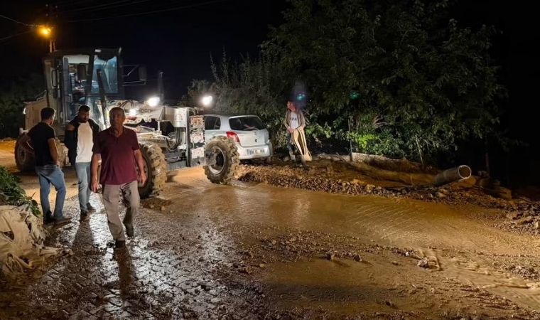 Vali Seddar Yavuz Açıkladı: Hekimhan'da Sel Sonrası Tüm Kurumlar Sahada